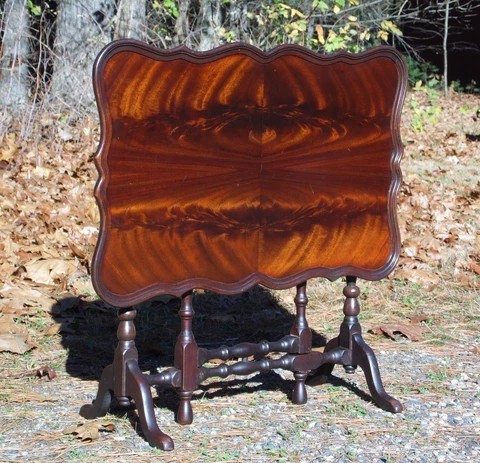 Vintage Federal Style Flame Mahogany Tilt Top Gate Leg Table Cover