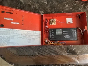 Fire Alarm Control Panel XR5SL No key No lock DMP - Picture 1 of 8