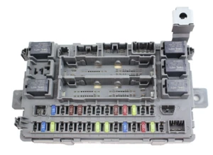 2014-2017 Honda Odyssey Exl Front Right Fuse Without Navigation 38210-tk8 - Picture 1 of 10