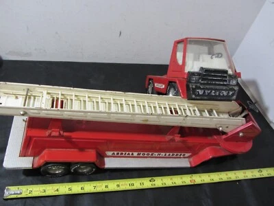 Nylint Aerial Hook-n-Ladder firetruck fire engine pressed steel refurb vintage - Image 1 of 4