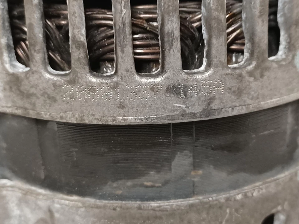 Alternador usado compatible con: Chevrolet Avalanche 1500 2010 145 amp ID 20881337 grado A Foto 1 de 4