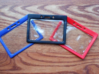 Portatarjetas de identificación de trabajo Portatarjetas de identificación horizontal Plástico transparente Portatarjetas de identificación Foto 1 de 4