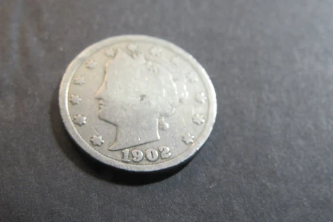 1902 Liberty V Nickel - Actual Coin Shown-FREE SHIPPING -R4 Cover