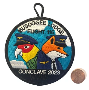 PARCHE CÓNCLAVE FUSIONADO OA MUSCOGEE 221 116 BSA PEE DEE 2023 4" LORO ZORRO - Imagen 1 de 2