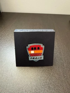 CSGO Series 1 Genuine pin (Train) - Pin + Unscratched Code - Picture 1 of 3