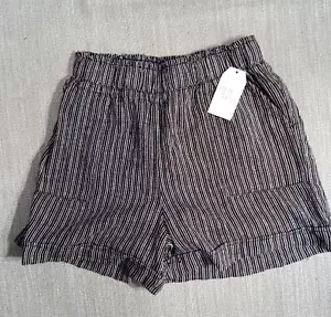Time and Tru Womens Black & White Striped Shorts Elastic Waist NWT - Picture 1 of 5