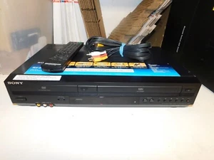 Sony SLV-D380P DVD and VHS VCR Combo Player Recorder with REMOTE - Picture 1 of 6