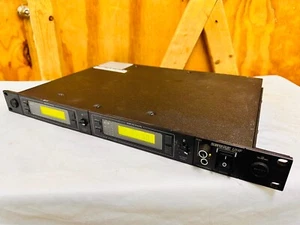Receptor de micrófono inalámbrico de doble canal Shure U4D-UA 782-806 MHz sin antenas - Imagen 1 de 8