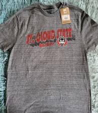 St. Cloud State Huskies T Shirt Men's Medium. New With Tags!