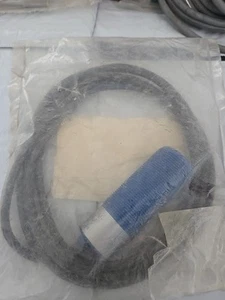 ALLEN BRADLEY 871C-C10S30 Ser A Inductive Proximity Switch Sensor. - Picture 1 of 2