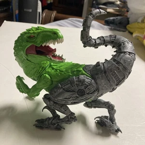 McFarlane Toys Raw 10 Raptar Figur Velociraptor Kybernetischer Roboter Dinosaurier 7" - Bild 1 von 5