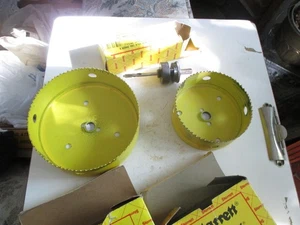 Taladro piloto Starrett A10 Arbor 1/4" HSS 56615 con sierras perforadoras 4 1/2' y 6" agujero S - Imagen 1 de 12