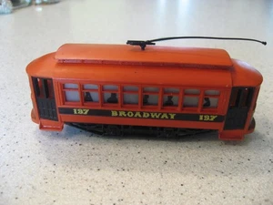 Vtg Tyco HO Scale Broadway Trolley Car #137 Model 214G UNTESTED/4Parts or Repair - Picture 1 of 5
