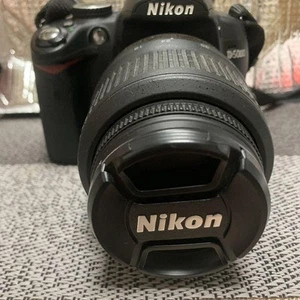 Nikon D5000 DSLR Camera Used Excellent Condition - Picture 1 of 2