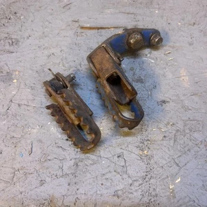 DR 80 Suzuki foot pegs - Bild 1 von 4
