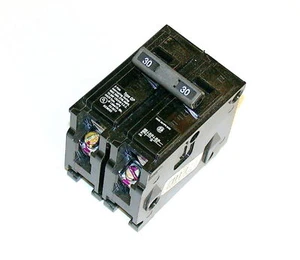 UP TO 5 NEW SIEMENS 30 AMP CIRCUIT BREAKERS ITE MODEL QP30 - Picture 1 of 2