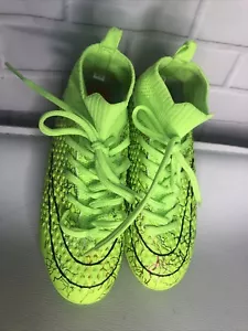 Nike Soccer Shoes Hight Tops New Unisex Size 30 Boys Green Football - Picture 1 of 7