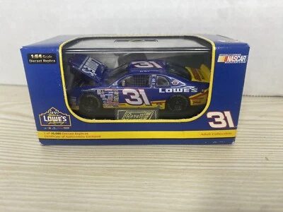 Coche diecast Mike Skinner Lowe’s 1:64 1999 NASCAR Revell en estuche Foto 1 de 4