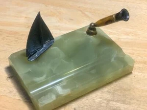 "Vintage grüner Onyx Marmor DIAMANTSPITZE Stift Ständer mit Segelboot 4"" x 6"" x 1" - Bild 1 von 8