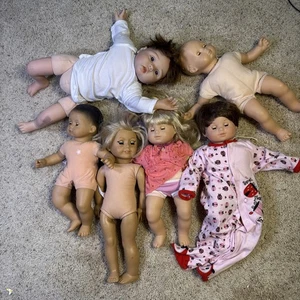 5 American Girl/Pleasant Co Puppen + 1 Baby Posten wie besehen für Teile/Reparatur - Bild 1 von 8