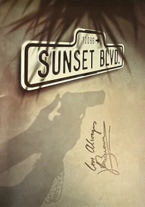 Doctor Who: John Barrowman - signiertes Autogramm ""Sunset Boulevard"" 1994 Programm - Bild 1 von 15