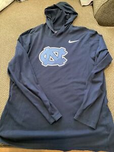 North Carolina Tar Heels Nike Tee Shirt Hoodie Mens L Excellent Condition 