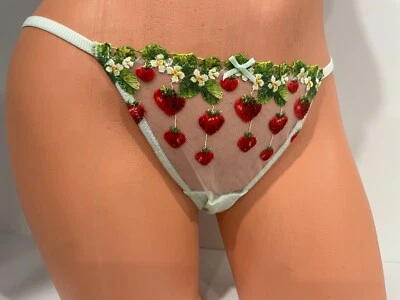 ▓VS NEW M DREAM ANGELS Strawberry Embroidery Cheekini Panty   ▓ - Изображение 1 из 4