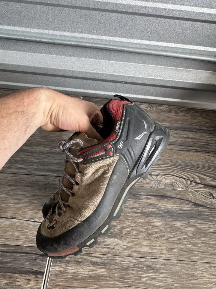 Женские кожаные туристические ботинки Salewa Wildfire размер США 8,5 - Изображение 1 из 4