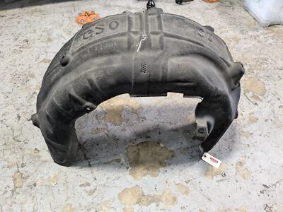 Carcasa de rueda de pasajero derecho OEM BMW G20 330 M340 revestimiento protector contra salpicaduras Foto 1 de 4