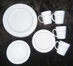 Vintage Everyday Gibson Designs - "Platinum Prestige "Silver Trim 16 Piece Set - Picture 1 of 7