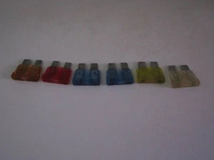 6x pieces, standard size fuses to suit many models+ free tool - Picture 1 of 2