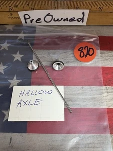 SLOT CAR PARTS: Front Tires / Wheels / Hallow Front Axle /PreOwned\\\ - Picture 1 of 4