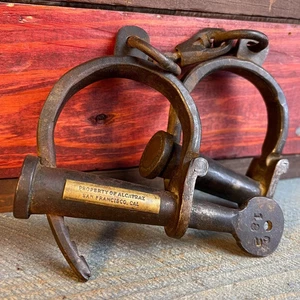 Property Of Alcatraz Prison Adjustable Handcuffs Iron Cuffs & Key - Picture 1 of 7