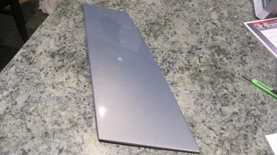 2008-12 BUICK ENCLAVE OEM TRANSITION BLUE REAR DRIVER SIDE WINDOW MOULDING Foto 1 de 4