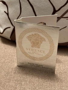 VERSACE Eros Pour Femme Eau De Toilette Travel Size Spray .03 Fl Oz (1 Ml) - Picture 1 of 3