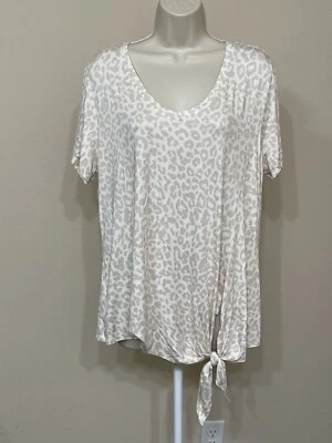 Camiseta suave Matty M para mujer con estampado de guepardo crema corbata lateral manga corta cuello en V XL Foto 1 de 4