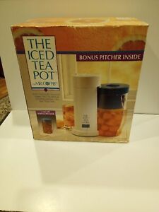 The iced tea pot By Mr. Coffee (2 Quart) with bonus pitcher. vintage original