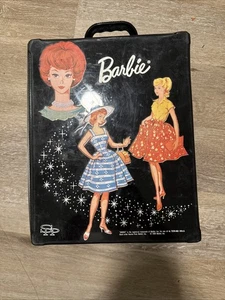 Vintage 1963 Barbie Puppe schwarz Mattel Koffer Koffer Retro Throwback Sammlerstück - Bild 1 von 12