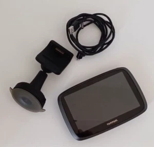 Tomtom 4FL50 completo di supporto e cavo. Quasi mai usato, come nuovo. - Foto 1 di 5