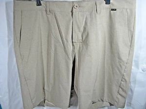 Travis Matthew Mens Golf Casual Play Beach Active Brown Shorts Size 40 Chino - Picture 1 of 8