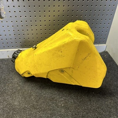 96 - 00 SUZUKI RM 125 250 suporte de combustível tanque de gasolina fabricante de equipamento original  - Imagem 1 de 4