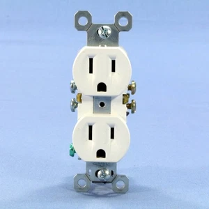 Pass & Seymour Legrand White Duplex Receptacle Outlet 15A 125V 3232-W Bulk - Picture 1 of 4