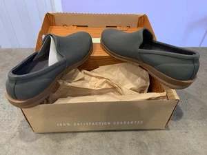 Bogs Women’s Sweetpea Slip On Loafer Waterproof Sage Green Size 9 NIB - Picture 1 of 9
