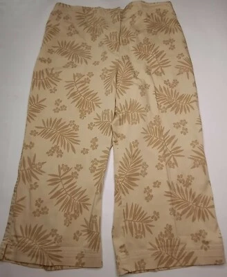 Pantalones capri Classic Elements Plus talla 18 tostados con estampado de hojas y flores cintura elástica Foto 1 de 4