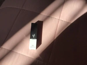 Younique Duet Seeing Double Lipstick - Picture 1 of 3