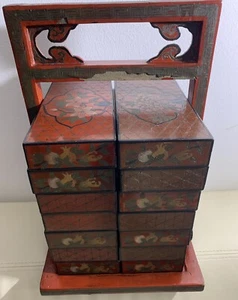 Antike asiatische festliche rote Stapellack Holz Handgefertigte Lackwaren - Bild 1 von 23