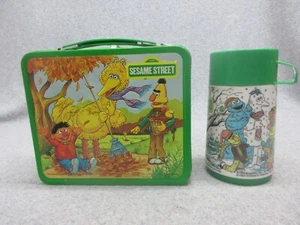 HIGH-GRADE 1979 SESAME STREET Green PBS TV LUNCHBOX & THERMOS Condition#9 - Picture 1 of 8