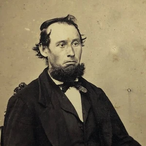 Philadelphia,PA Antique Victorian Photo CDV Sad Man Suit 1860s Chin Beard Messy - Picture 1 of 7