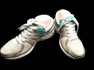 Woman's Saucony Pro Grid 2 Running Shoes Size 9 WF001 - Picture 1 of 7