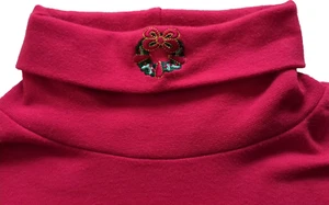 Vintage Ugly Christmas Sweater TURTLE NECK XL Red Turtleneck with WREATH On Neck - Picture 1 of 5